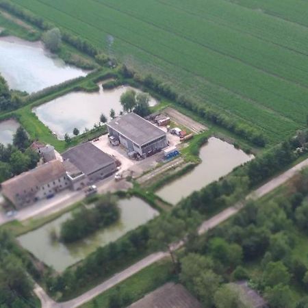 Agriturismo Lucchetta Reggiolo Exterior foto